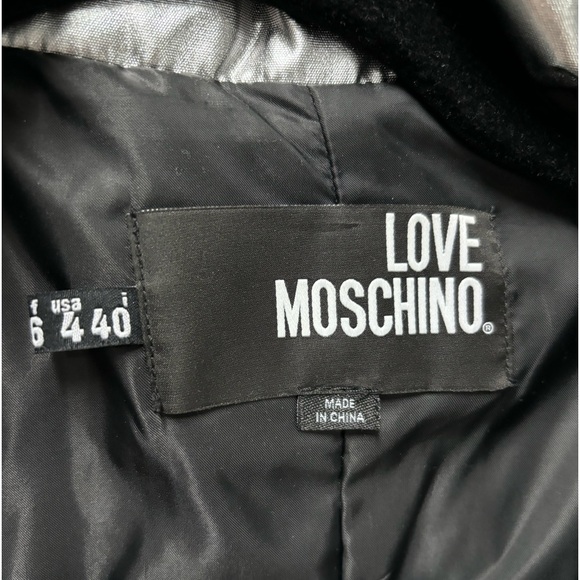 *NEW* LOVE MOSCHINO SILVER PUFFER JACKET - Picture 4 of 13